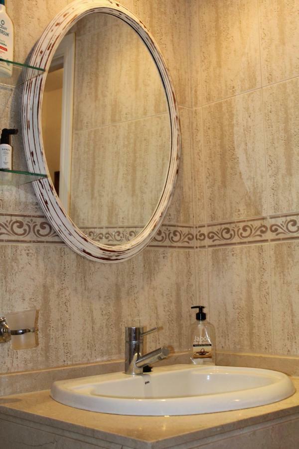 Duquesa Suites. Manilva ซานลุยส์ เดอ ซาบีนียัส ภายนอก รูปภาพ